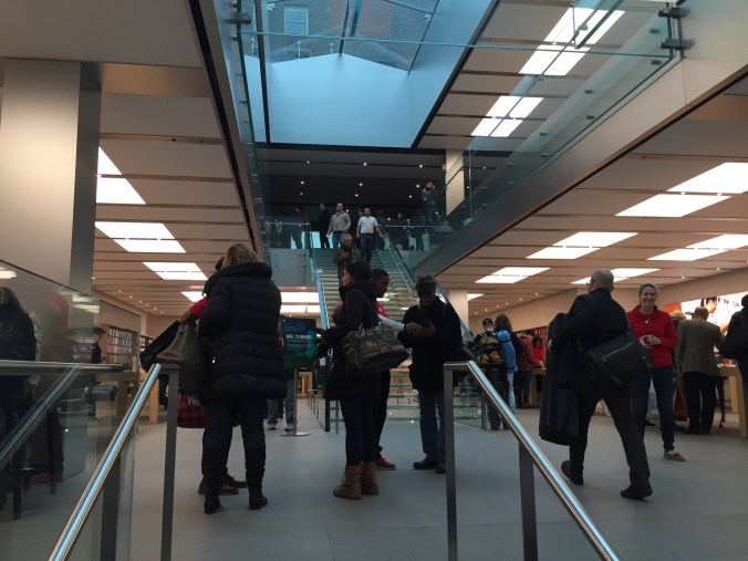 Apple nirvana. Prince Street. Soho.